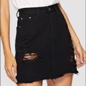 𝅺TOPSHOP Moto distressed frayed black denim mini skirt size 4